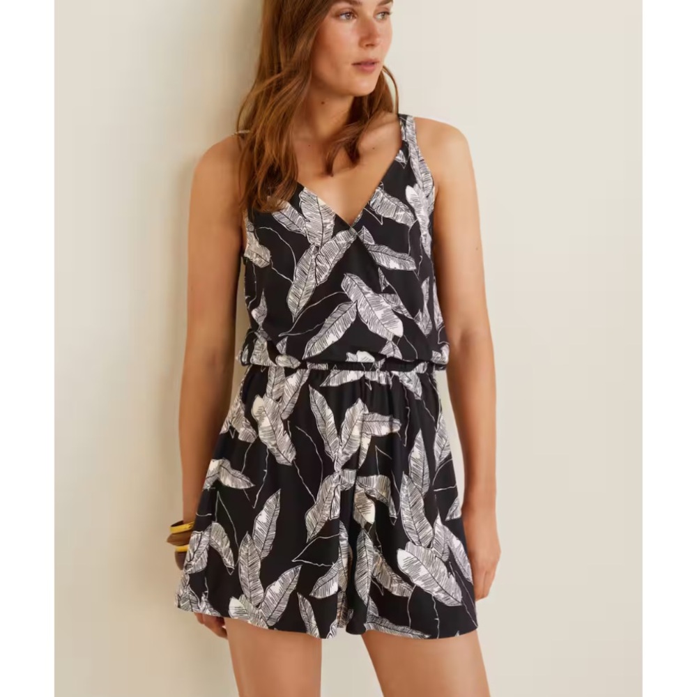 Mango Basics Romper Womens Black White Floral V Neck Sleeveless size xxs